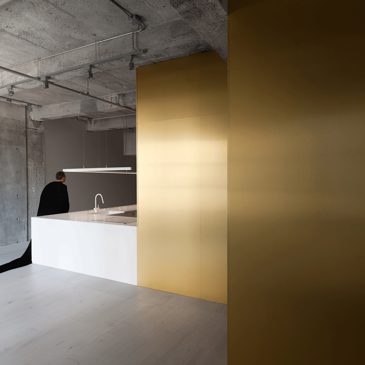 Gold / Brass