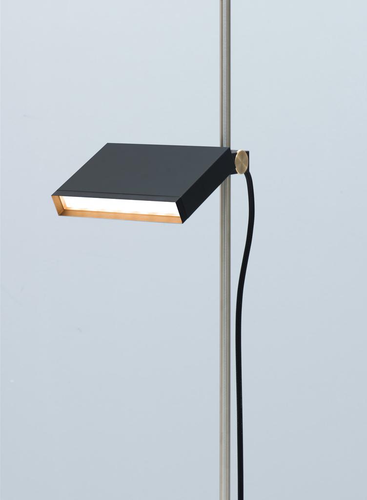 Flat box LED floor lamp - black - 2